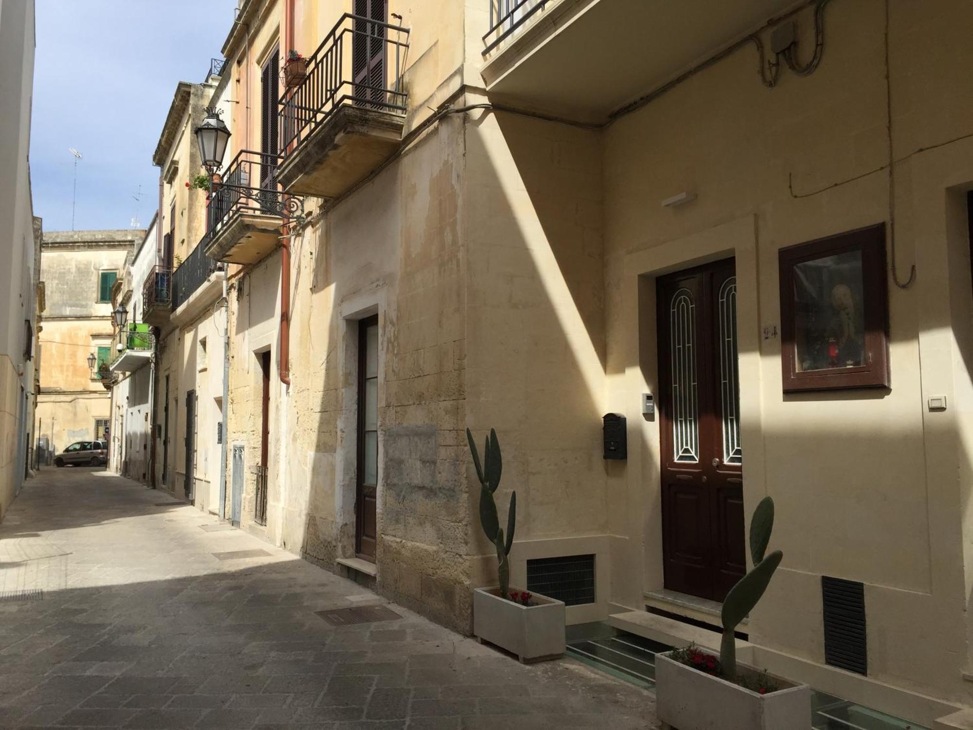 B&B Le Giravolte Lecce Exterior foto